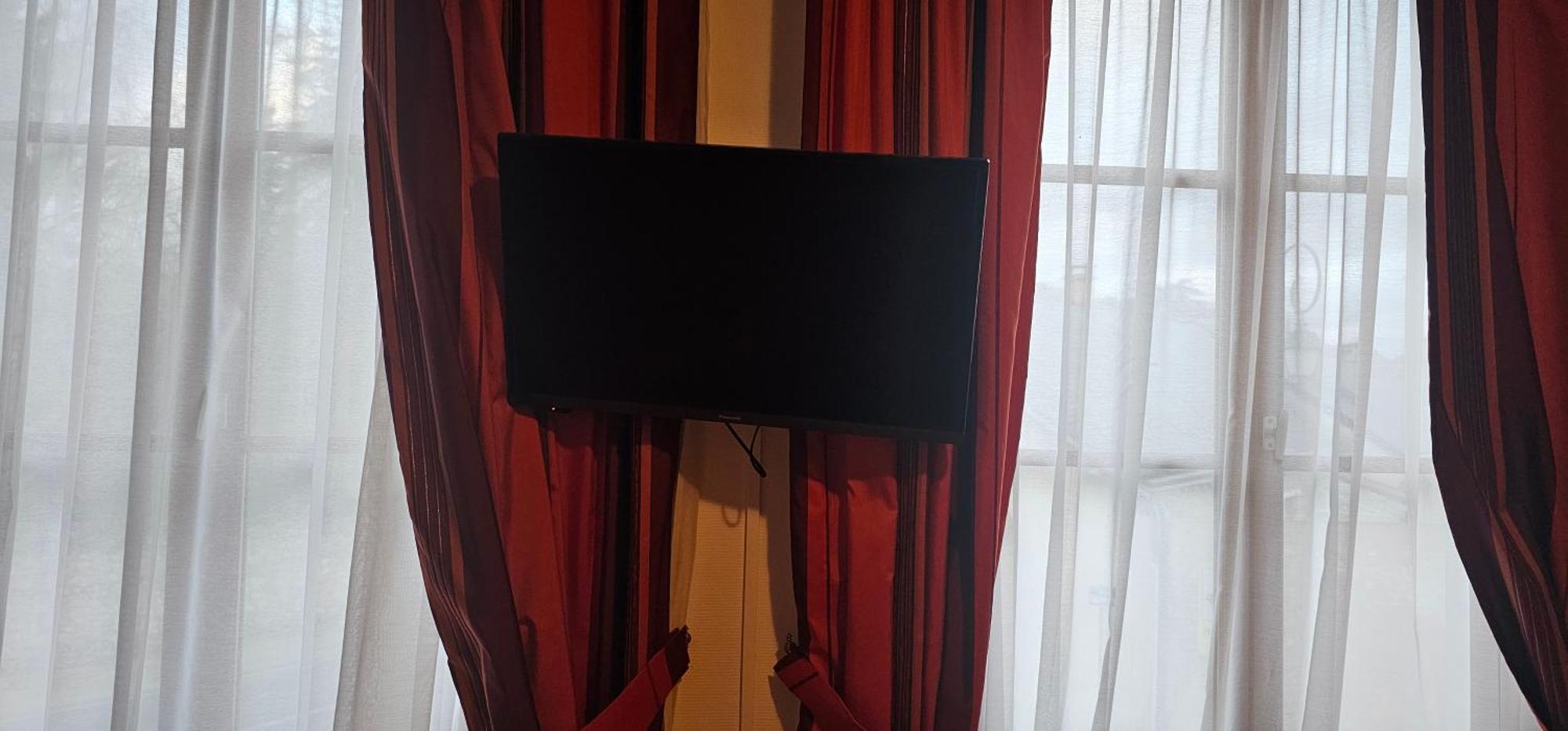 Logis Hotel Saint-Hubert 쿠르-슈베르니 외부 사진