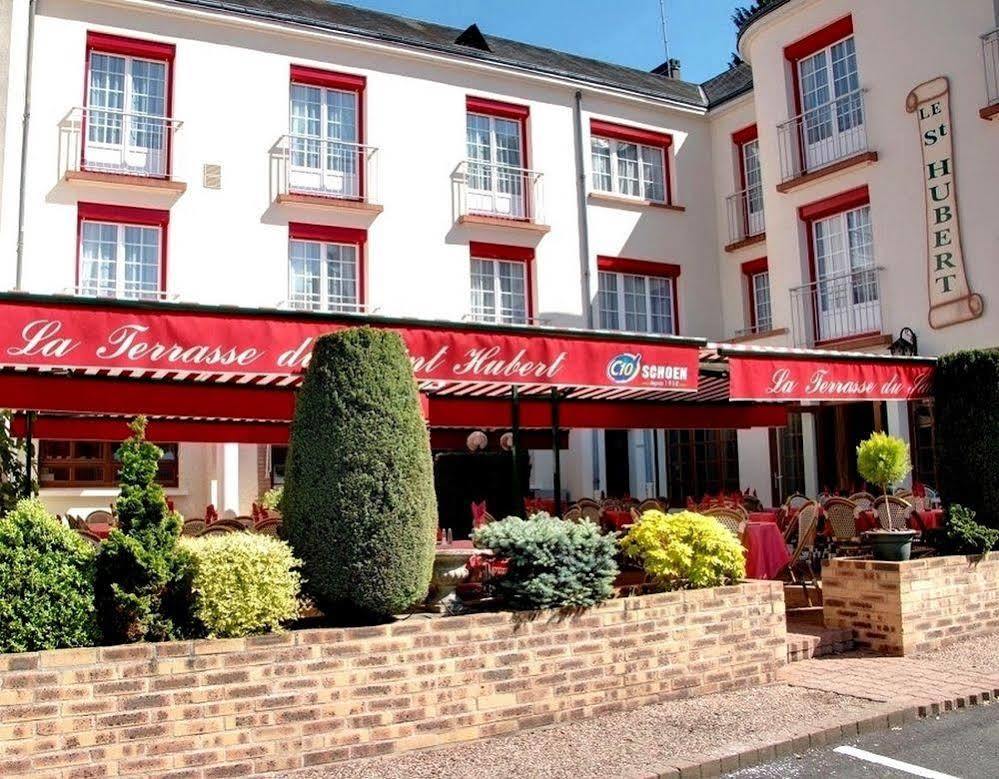 Logis Hotel Saint-Hubert 쿠르-슈베르니 외부 사진